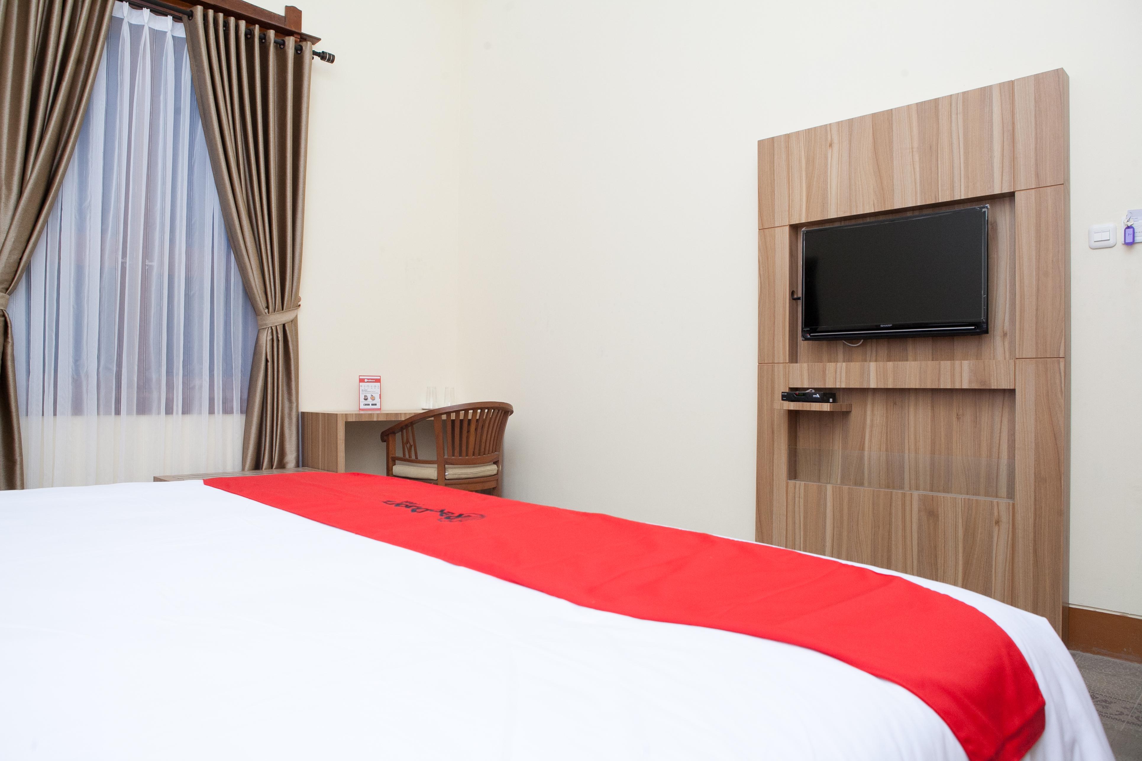 Reddoorz Plus Near Pasundan University Μπαντούνγκ Εξωτερικό φωτογραφία