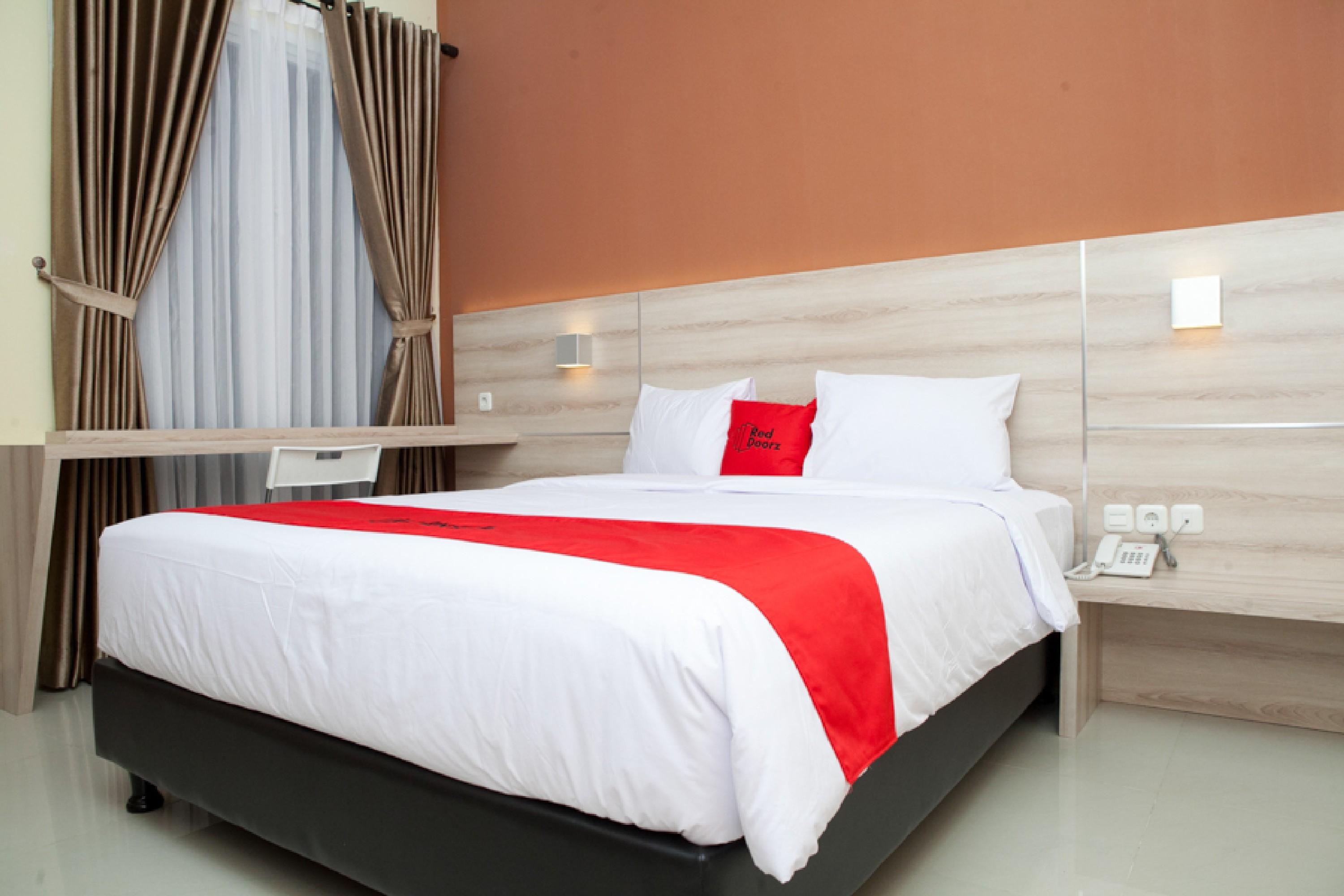 Reddoorz Plus Near Pasundan University Μπαντούνγκ Εξωτερικό φωτογραφία
