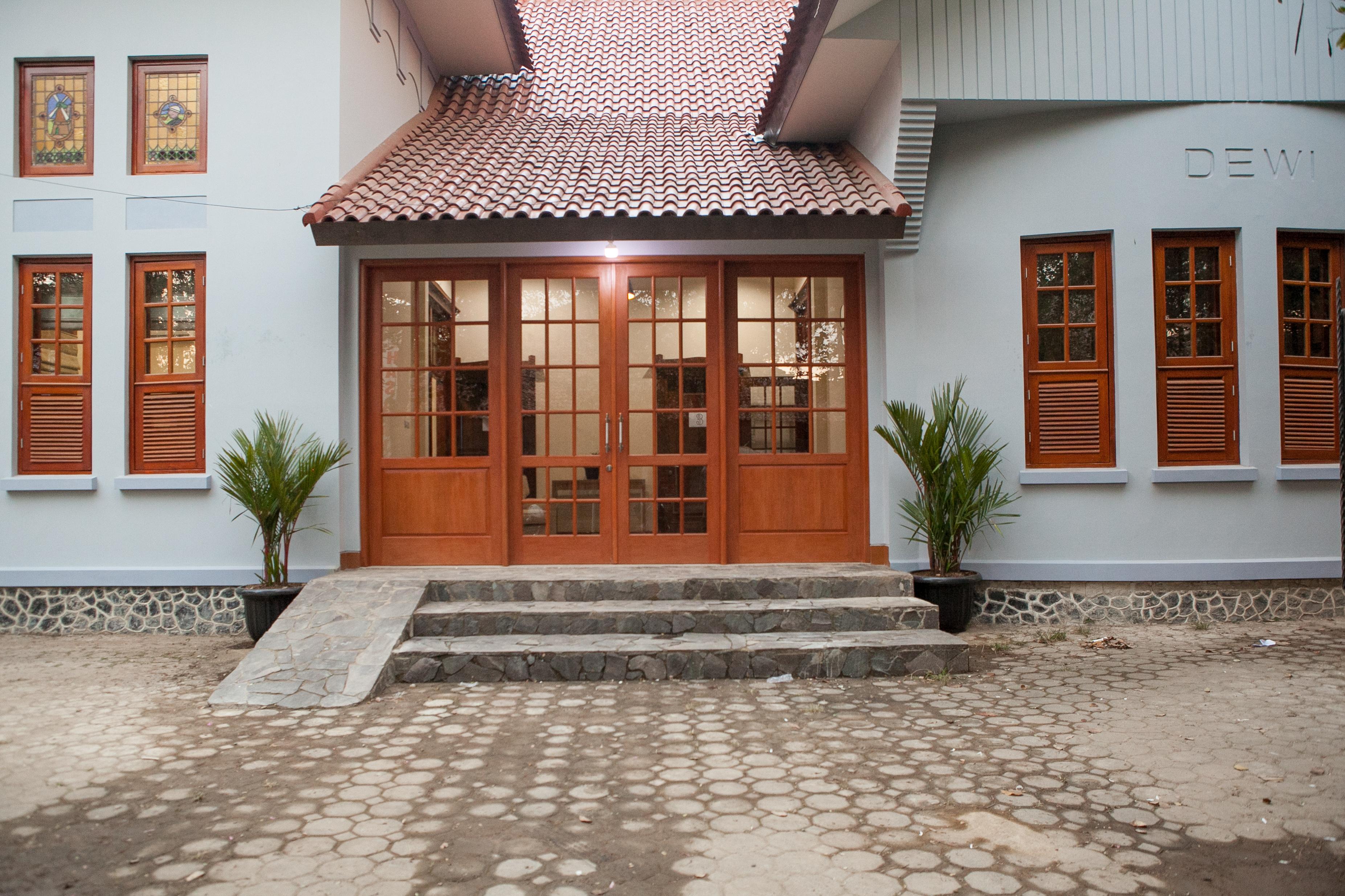 Reddoorz Plus Near Pasundan University Μπαντούνγκ Εξωτερικό φωτογραφία